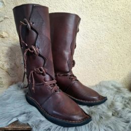 Bottes médiévales ou viking en cuir